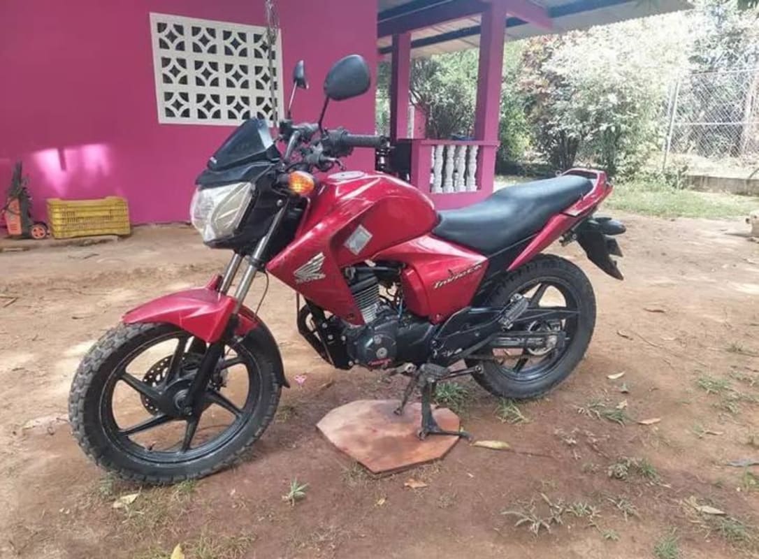Honda outlet cb150 invicta