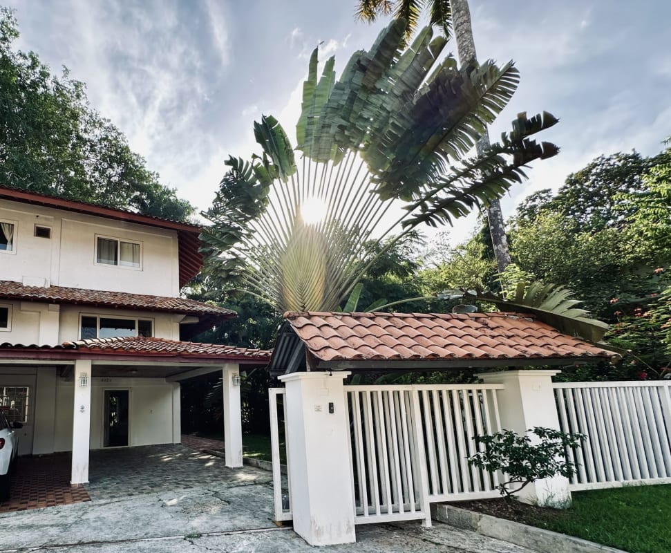 Furnished Apartments & Houses for rent in Clayton Live in Harmony