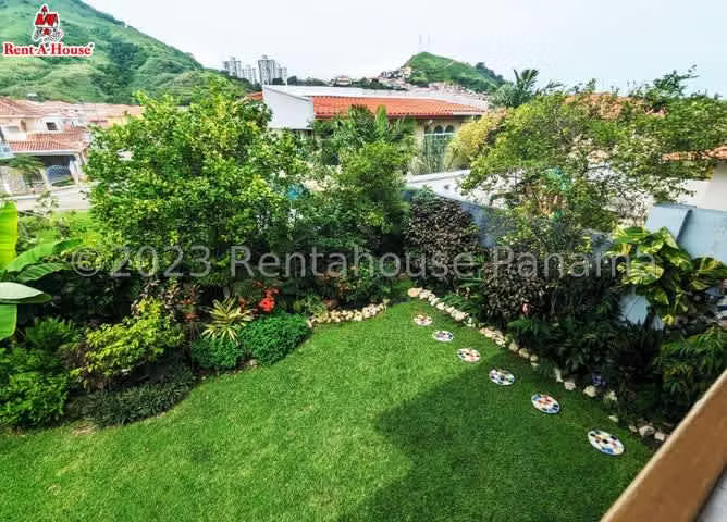 Houses in Altos de Panamá For Sale For sale house in Altos de