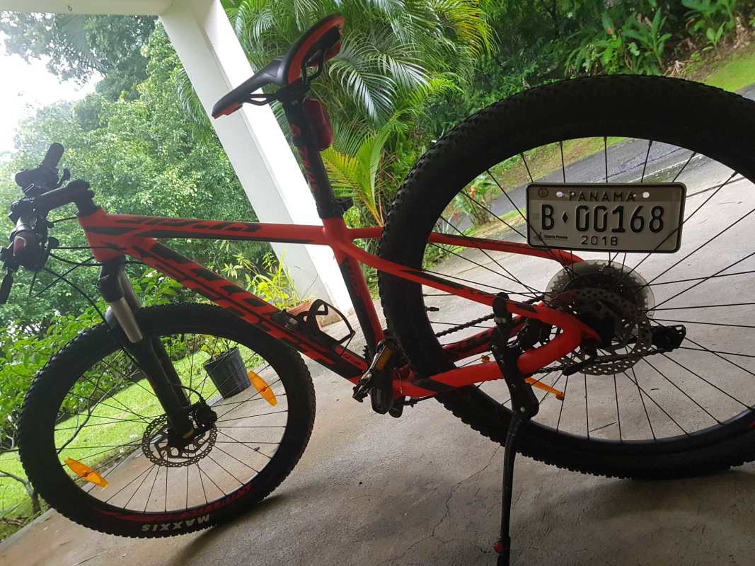 Scott Scale 770 MTB 2016 High Performance Mountain Bike Like New Panama