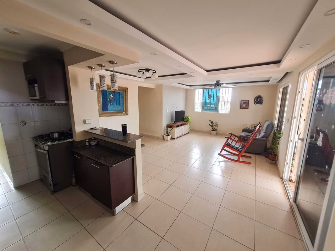 Se Vende Apartamento en Rio Abajo con Terraza