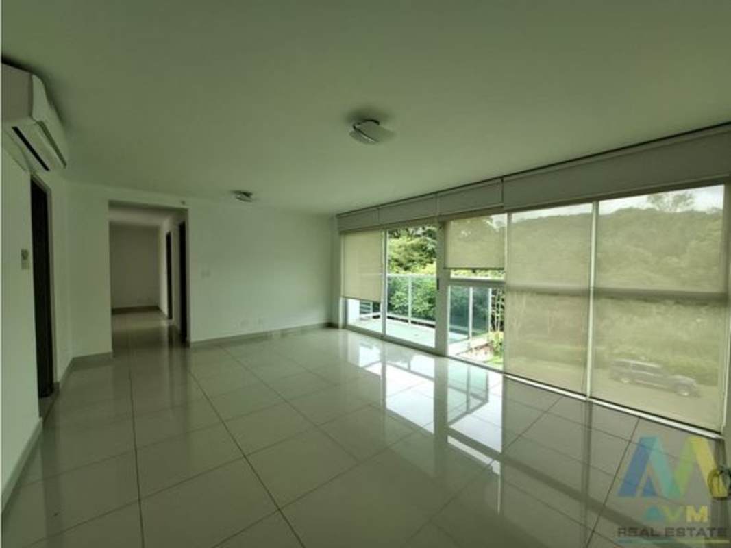 Dream Stay: Treehouses, image size:1067x800