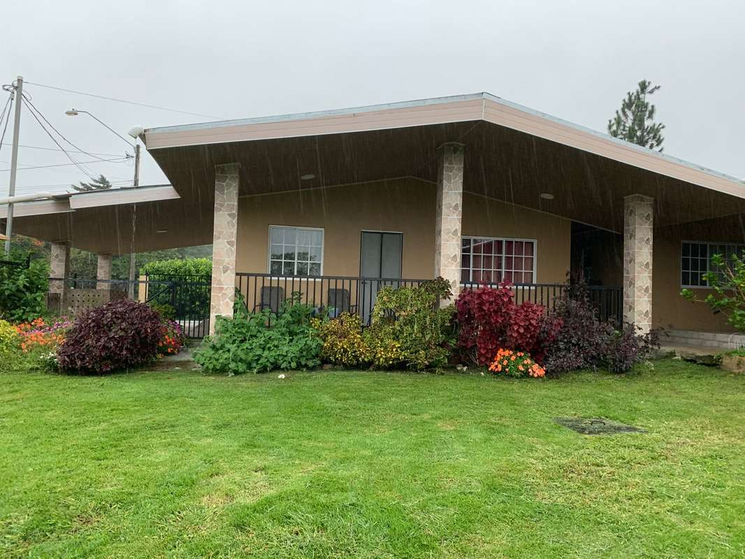 Alquiler de Casas en Boquete | SE ALQUILA CASA AMOBLADA,CERCADA Y CON ...