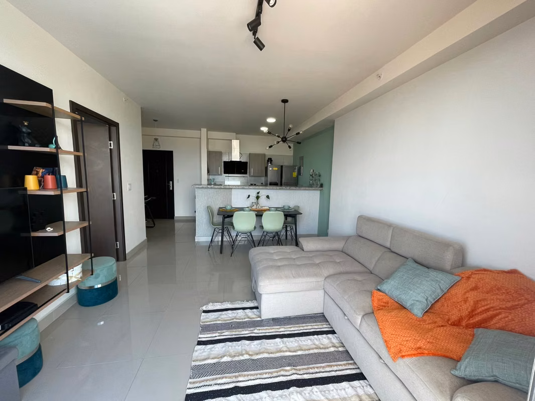 APARTAMENTO AMOBLADO EN ALQUILER EN CARRASQUILLA - PH SAN ROQUE