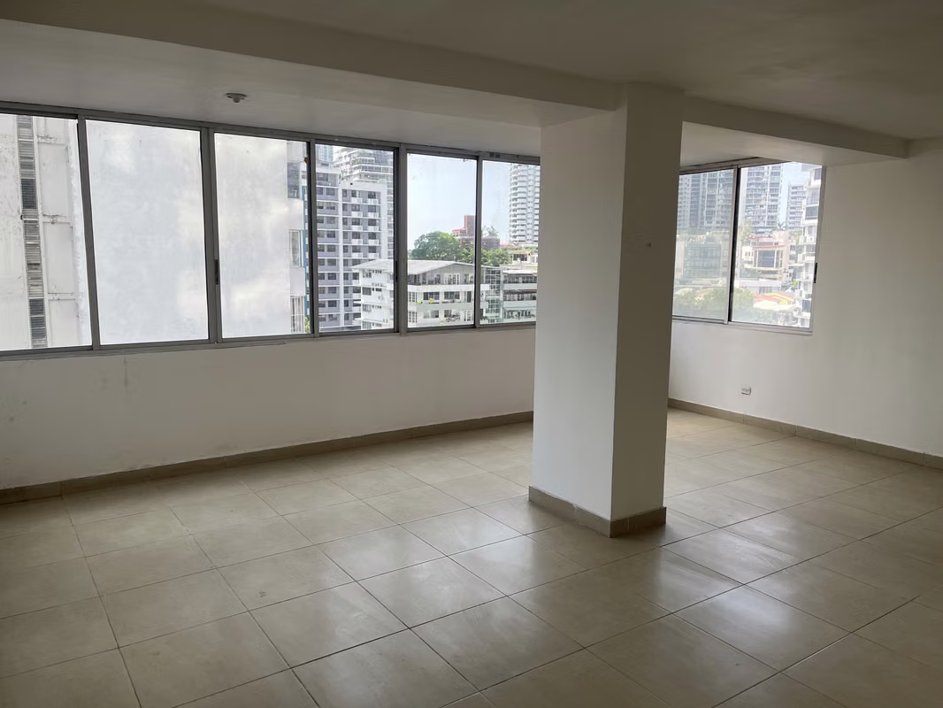 Apartamento en Punta Paitilla 157 m2 de 3 recamaras precio REMATE GANGA OPORTUNIDAD