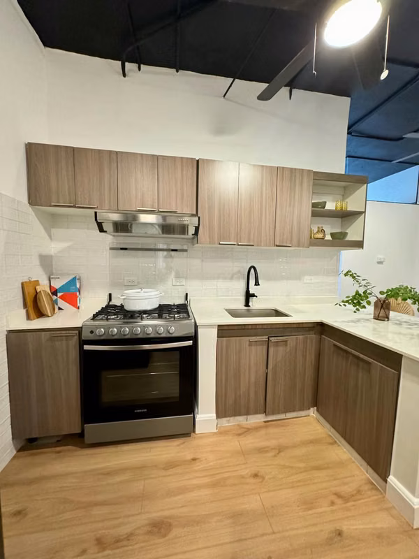 Apartamento Amoblado y Remodelado  Casco Antiguo en Alquiler | 63 m² | 2 Recámaras | $1,100