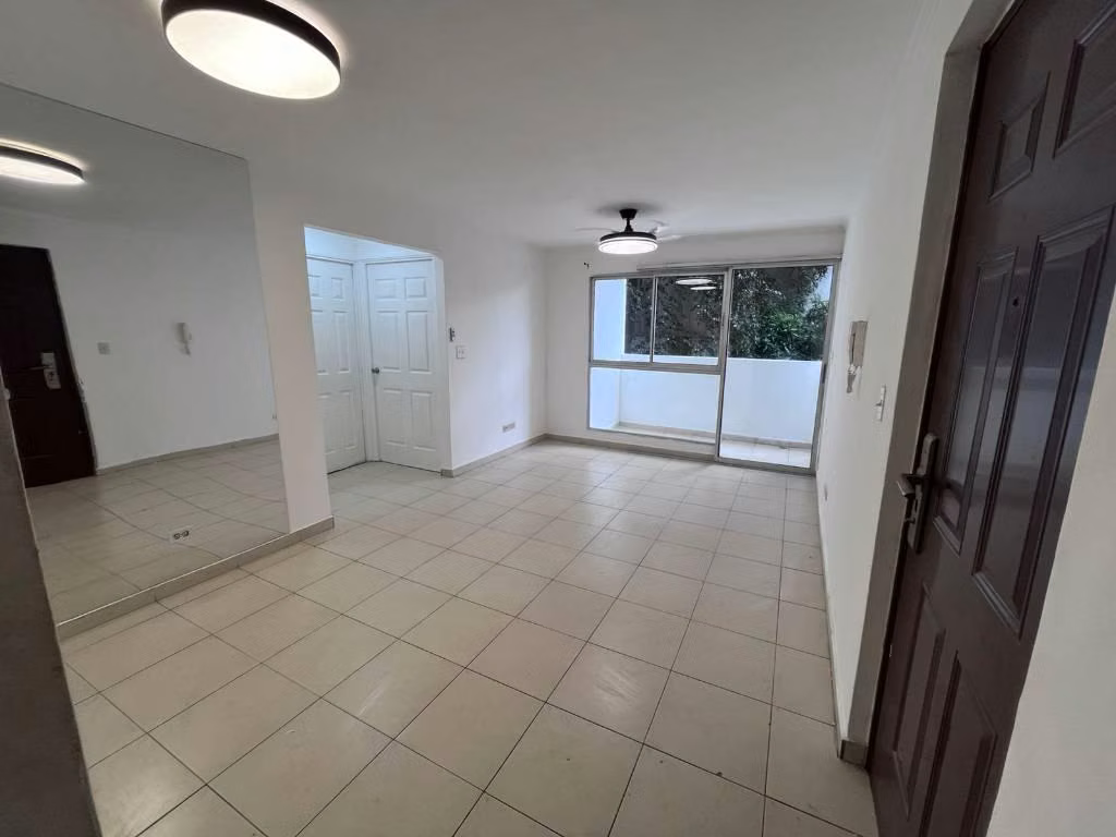 Se alquila apartamento en Río abajo