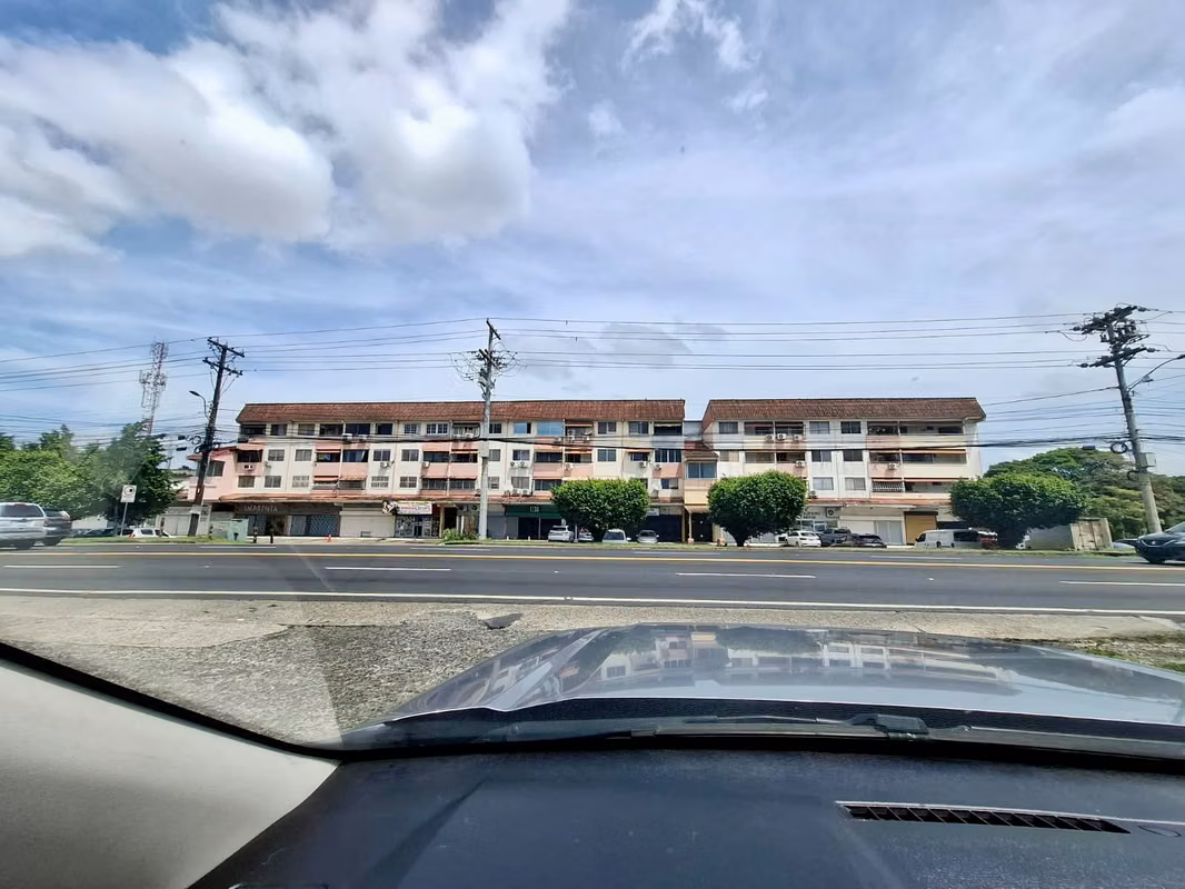 Se alquila apartamento en PH Los Alamos