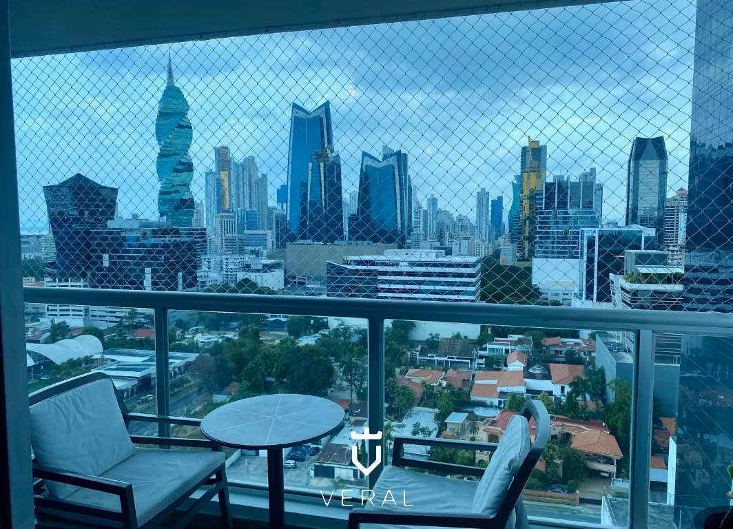 Venta de apartamento de 128m2 en PH River Park en Obarrio (AB)
