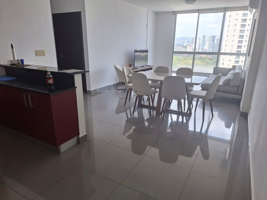 ALQUILO APARTAMENTO AMOBLADO EN SAN FRANCISCO, 2 RECAMARAS, 95M2.