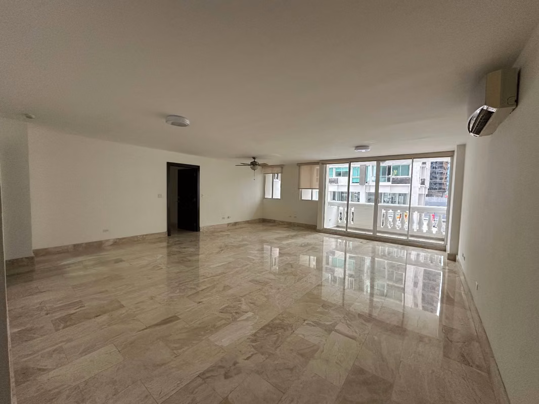 Venta apartamento remodelado, Obarrio