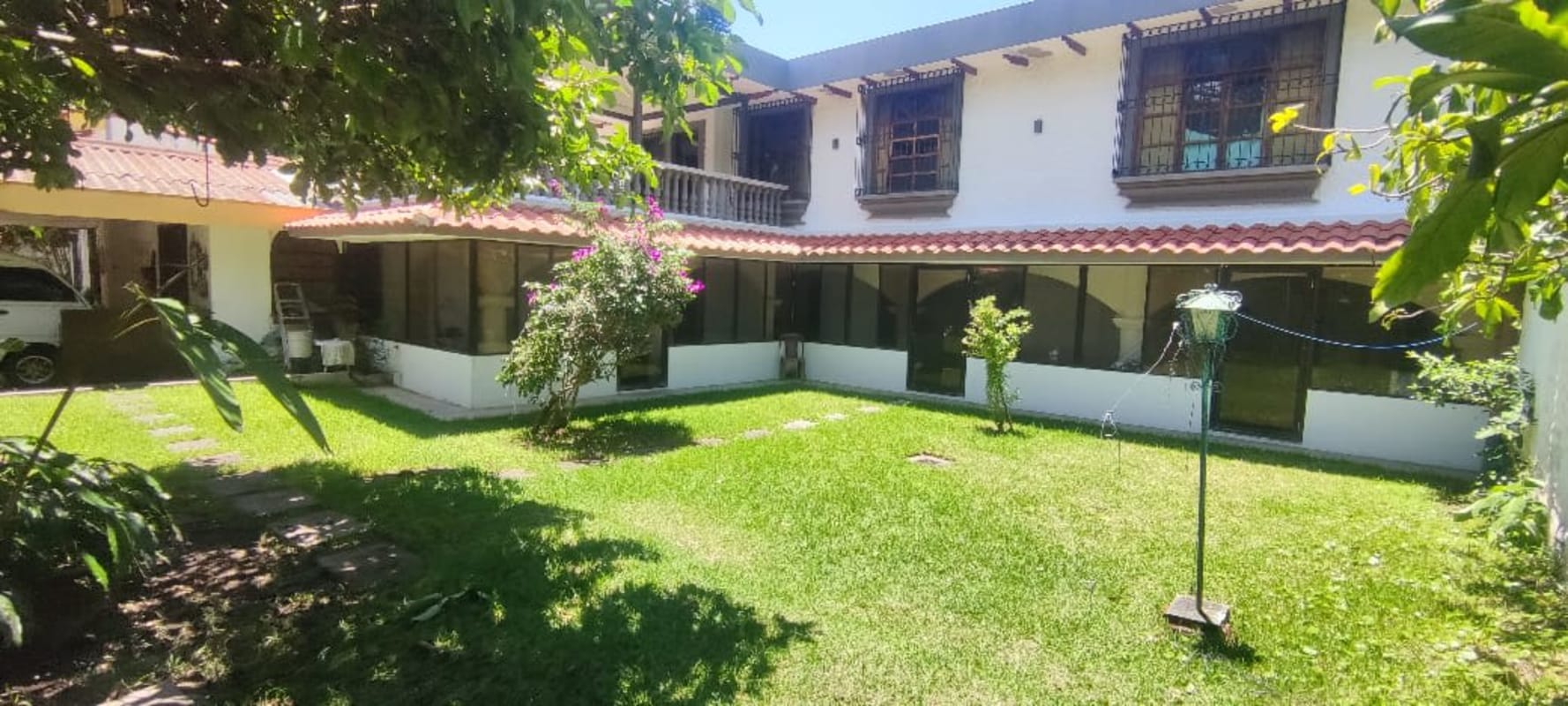 casa-en-venta-planes-de-renderos-privado-7-recamaras-por-425000-00-en