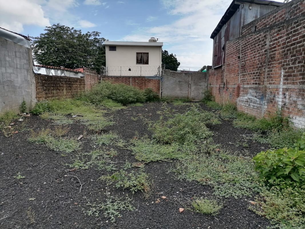VENTA TERRENO URBANO  1100 VARAS SANTA ANA