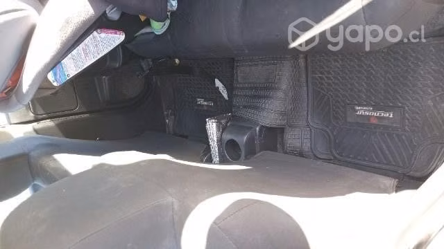 Vendo nissan tiida 2013
