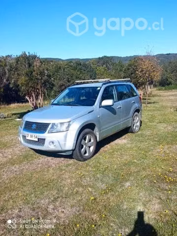 SUZUKI GRAND NOMADE 4x4 2010