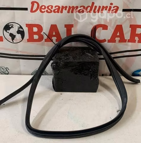 Goma de puerta delantera derecha GREAT WALL M4 HB