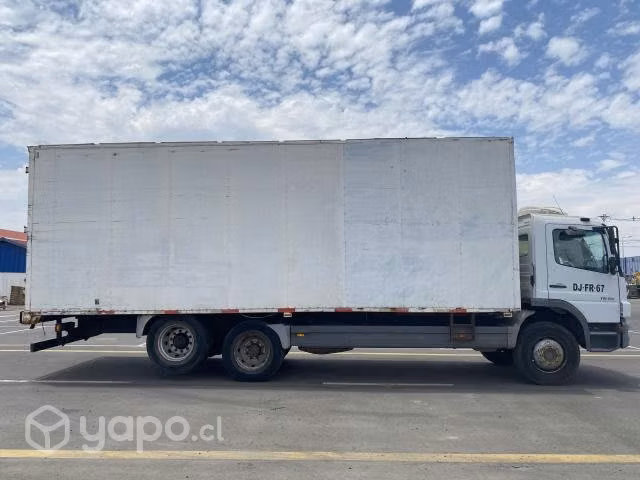 Camión Paquetero Mercedes Atego 1618