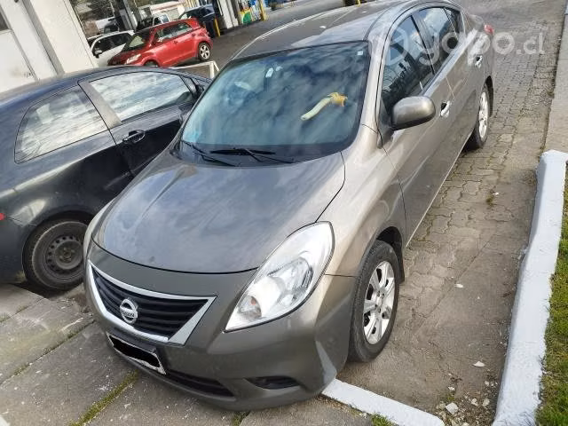 Nissan versa 2013