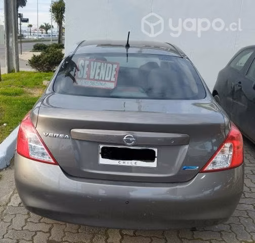 Nissan versa 2013