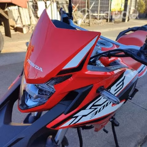 Moto Honda XRE 300 Rally
