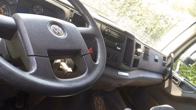 Volkswagen constellation 17330 3er eje 2019