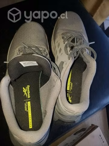 Zapatilla Reebok Nro. 42 - Imagen 2