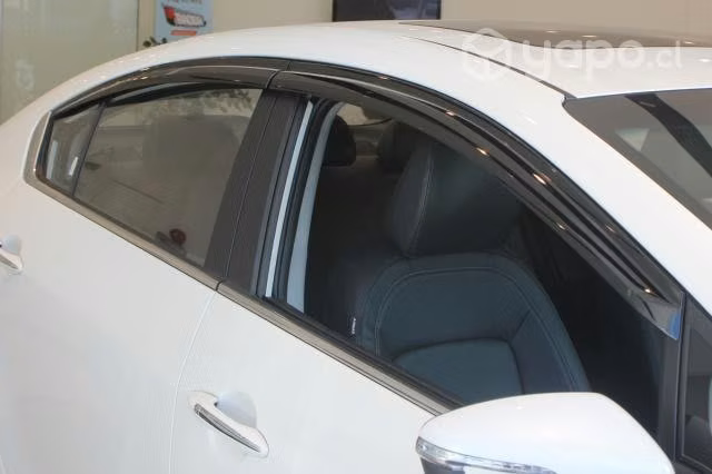 Bota aguas cerato 2013-2018 k3 negras
