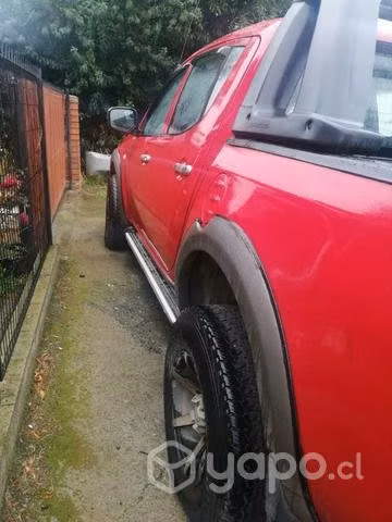 Camioneta L200 - Imagen 11