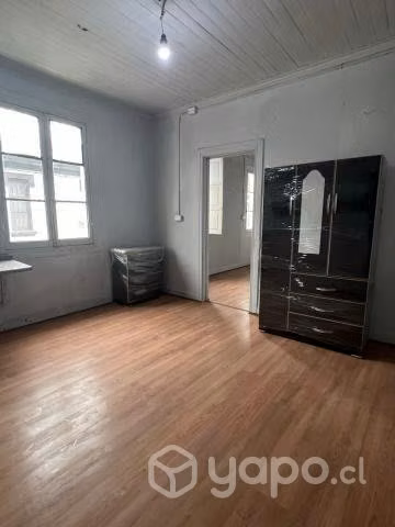Se ARRIENDA HABITACIONES AMOBLADA PARA 2 PERSONAS