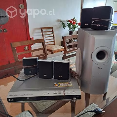 Reproductor DVD hometheater LG 5.1 excelente estad