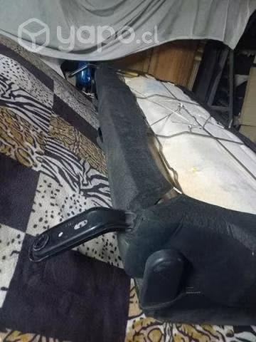 Asiento completo para NP-300 de cuero impecable