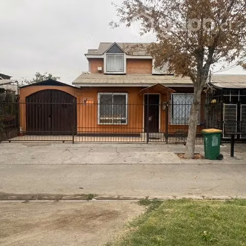 Se vende casa amplia 5 dormitorios 3 Baños 2,estac