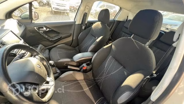 Peugeot 208 2015 - Imagen 10