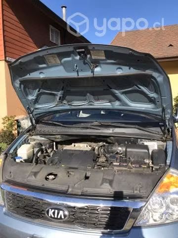 Kia motors carnival 2013