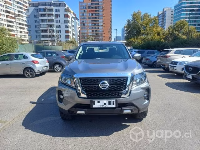 Nissan navara 2021