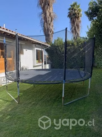 Cama elástica grande