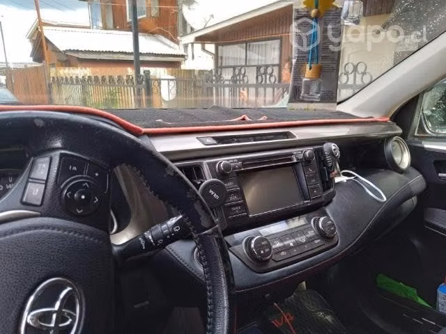 Toyota RAV4 automática en perfecto estado - Imagen 3