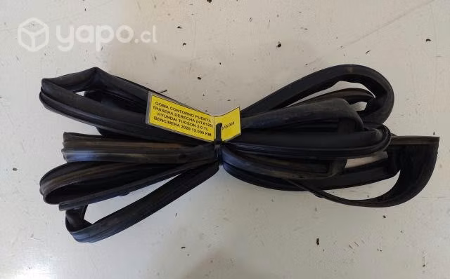 Goma Contorno Pta tras der (HTA129) Hyundai Tucson