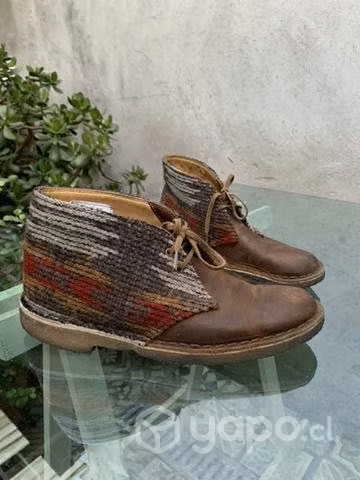 Zapatos clarks + woolrich wallabes