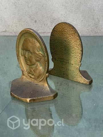 Sujeta libros George Washington 1928 bronce fierro