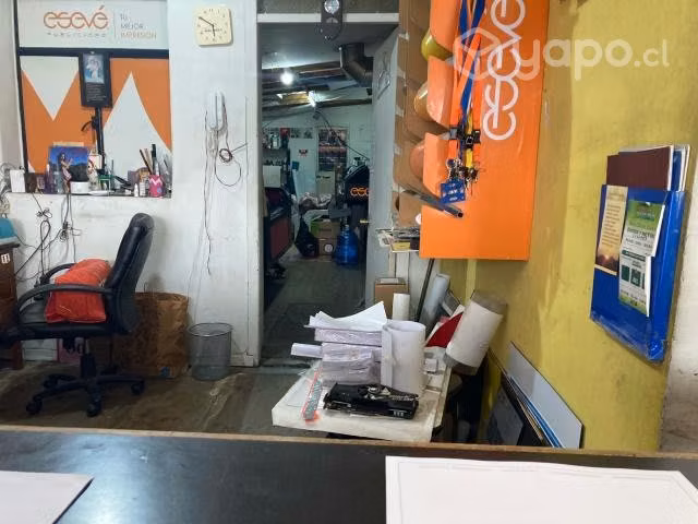 Arriendo local comercial, 4 privados 2 B Castellon