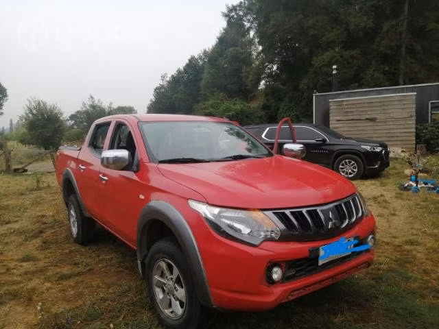 Mitsubishi l200 2017