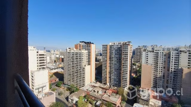 Departamento Cercano Metro Santa Lucia