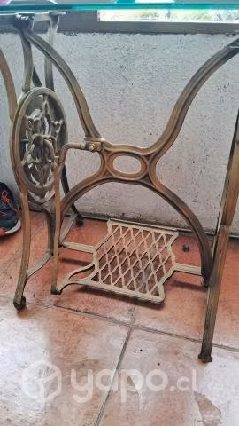 Remate mesa de maquina antigua