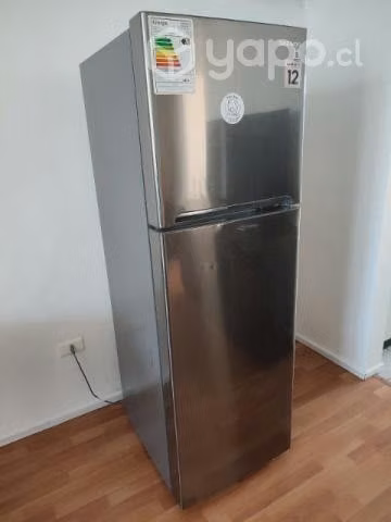 Refrigerador muy poco uso DISPONIBLE POR NO CONCRE