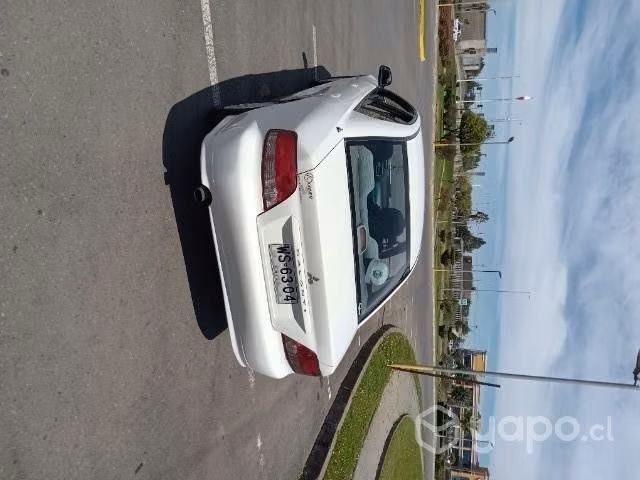 Mitsubishi Galant, año 2006