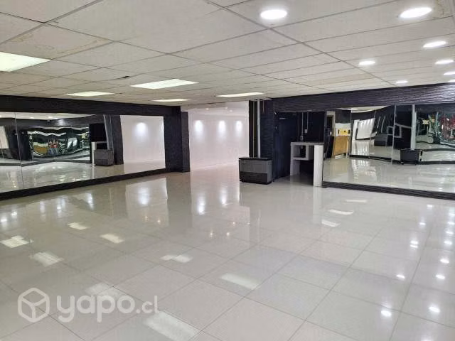 Arriendo local comercial sector sur