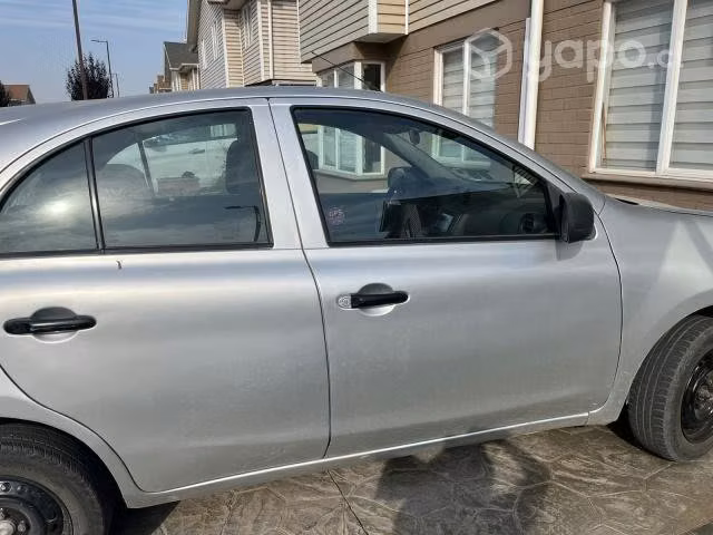 Nissan march 2016