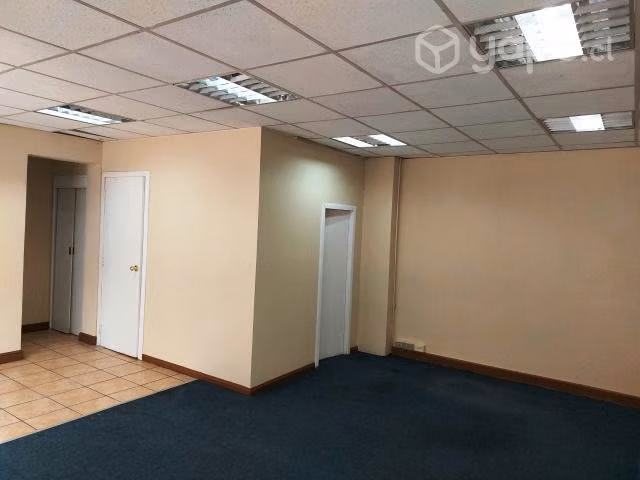 Excelente y amplia oficina centrica