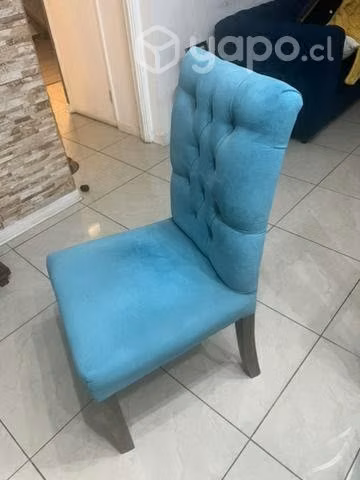 Dos sillas comedor azules